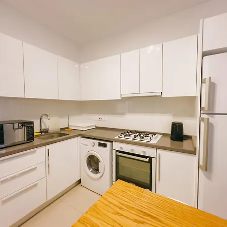 Caesar 1 Bedroom, Spa, Sauna, Turkish Hamam & Apartment *