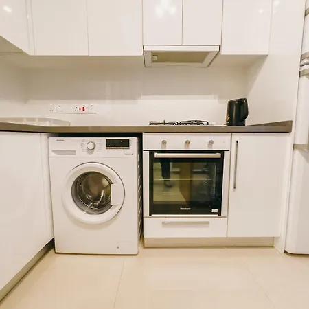 Caesar 1 Bedroom, Spa, Sauna, Turkish Hamam & Apartment *