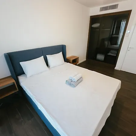 Апартаменты Grand Sapphire Hotel, Casino & Deluxe Residential *