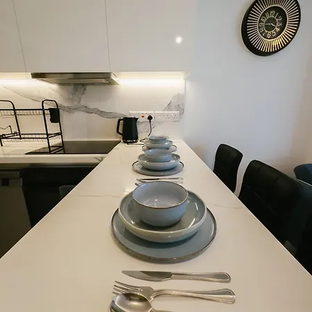 Grand Sapphire Hotel, Casino & Deluxe Residential *